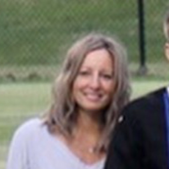 Meet your Posher, Jessica - Picture 2 of 2